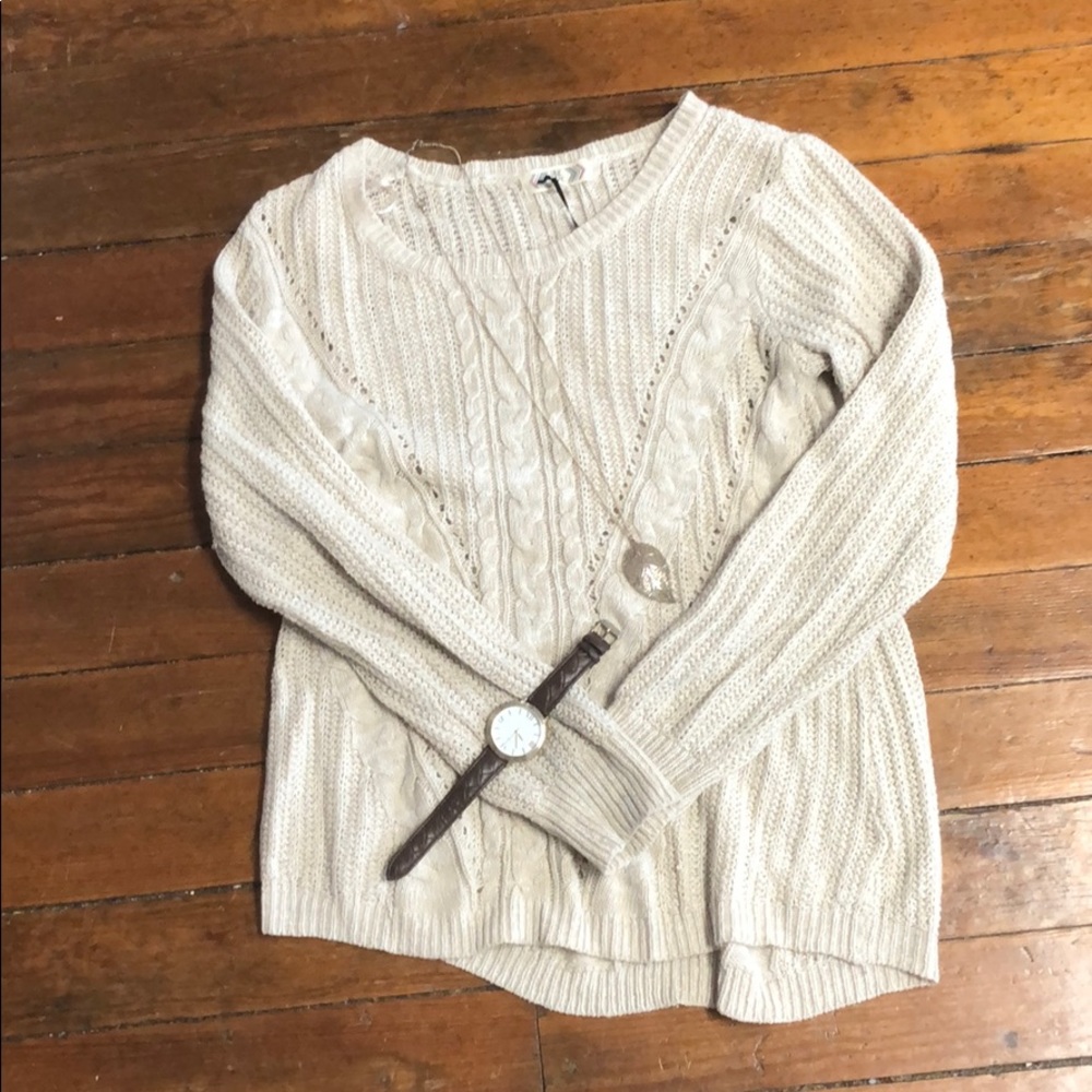 Alter’d state sweater and accessories!